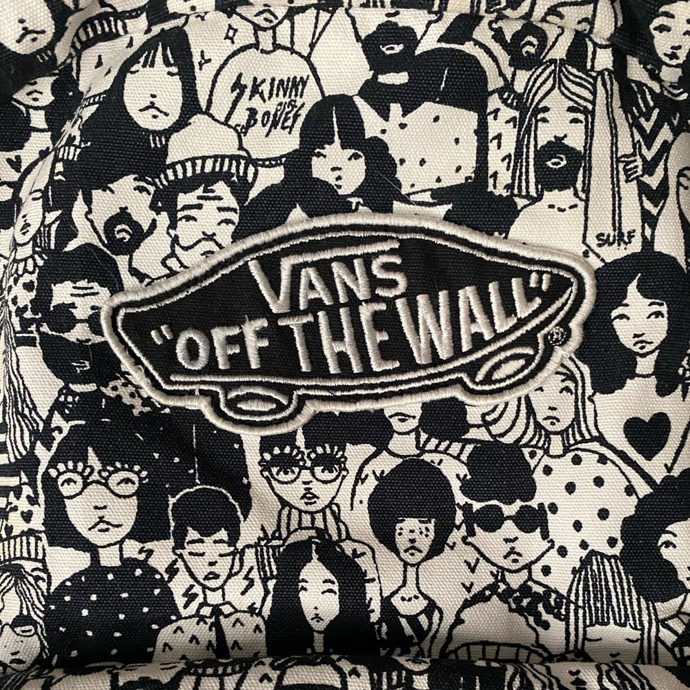 VANS ✨ Off the Wall canvas backpack